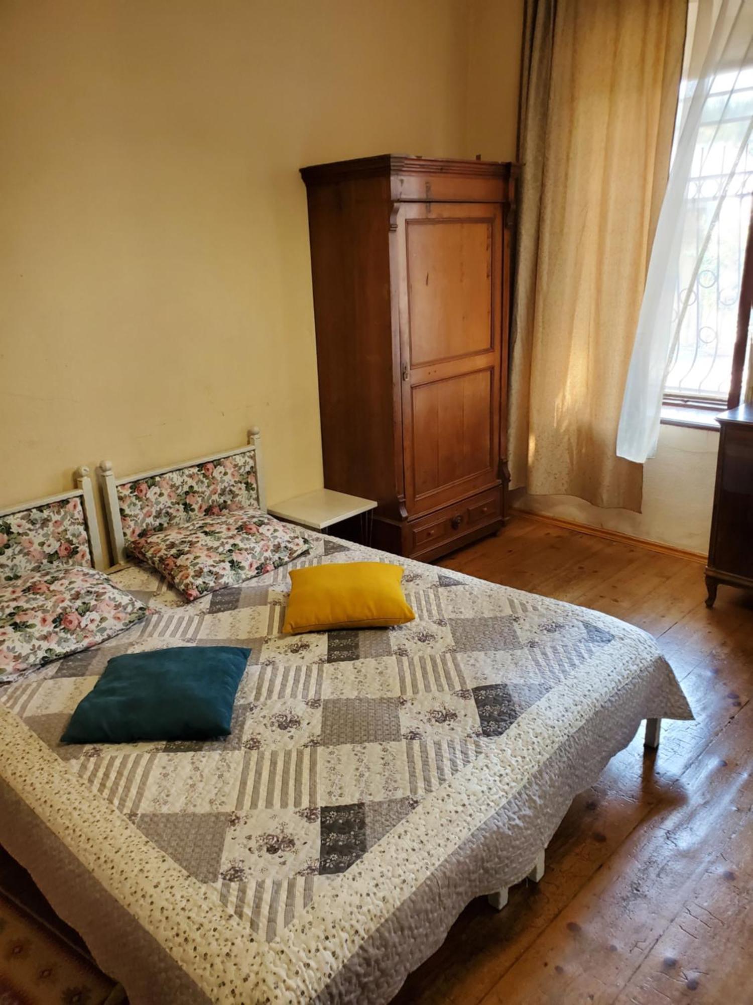 Уиут Ниниа Сад Apartment Tbilisi Exterior photo